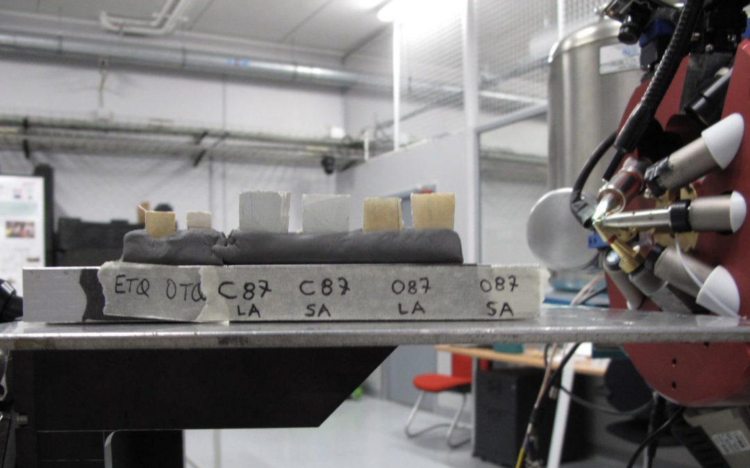 Analysis of the disTribution of TItAnium oxide layer deposited on painting for self-cleaning and protective sake (ATTIA)