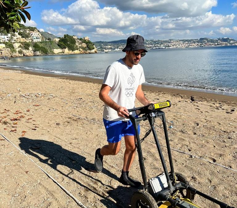 MOLAB at work in the submerged Roman site of Baiae  (Naples – Italy) to detect buried archaeological features