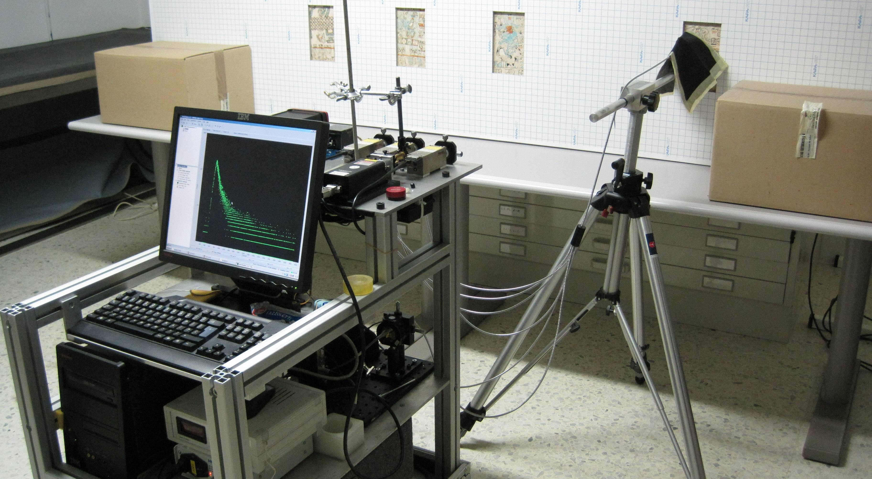 Portable prototype for UV-VIS fluorescence time-decay