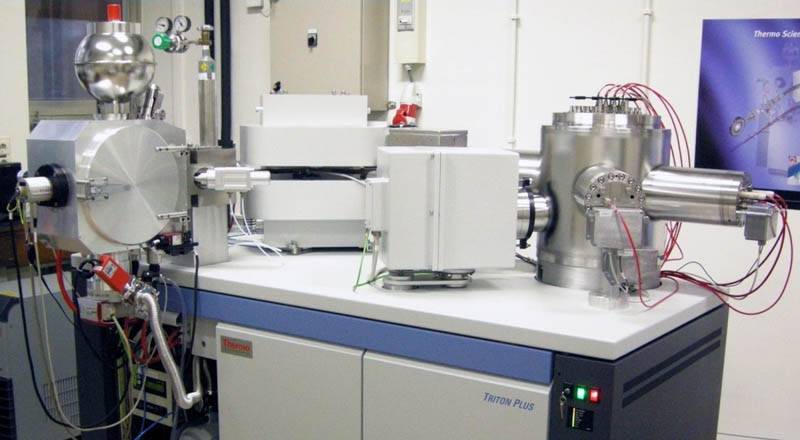 Triton Thermal Ionization Mass Spectrometer (TIMS)